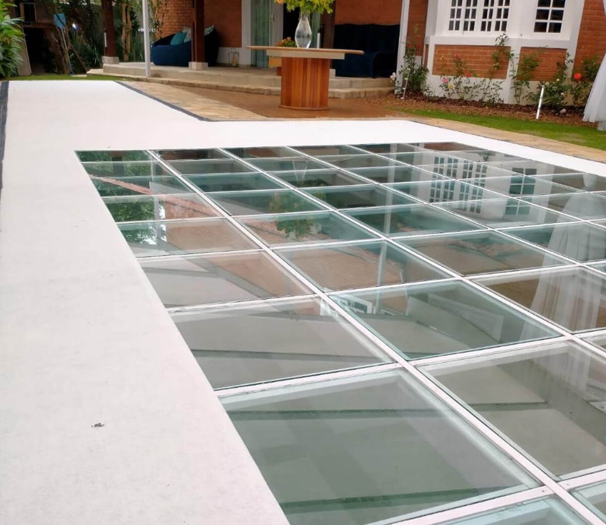 Aluguel de pista de vidro - Locação de pista em vidro - Cobertura transparente para eventos em São Paulo e Região Opções Coberturas