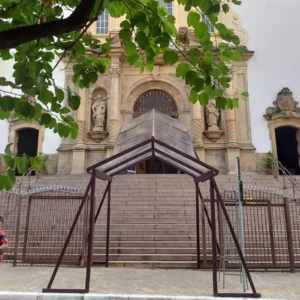 Túnel de acesso a igreja - coberturas para eventos - opcoes coberuras